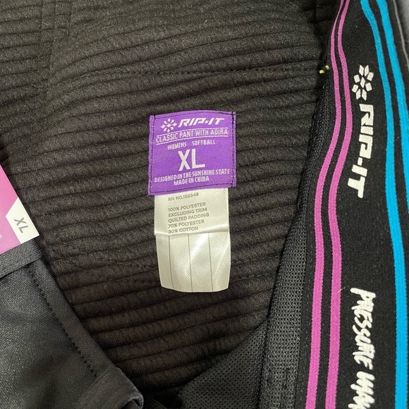 Rip-It women’s size X-Large black 4 way stretch material softball pants. - Picture 4 of 6